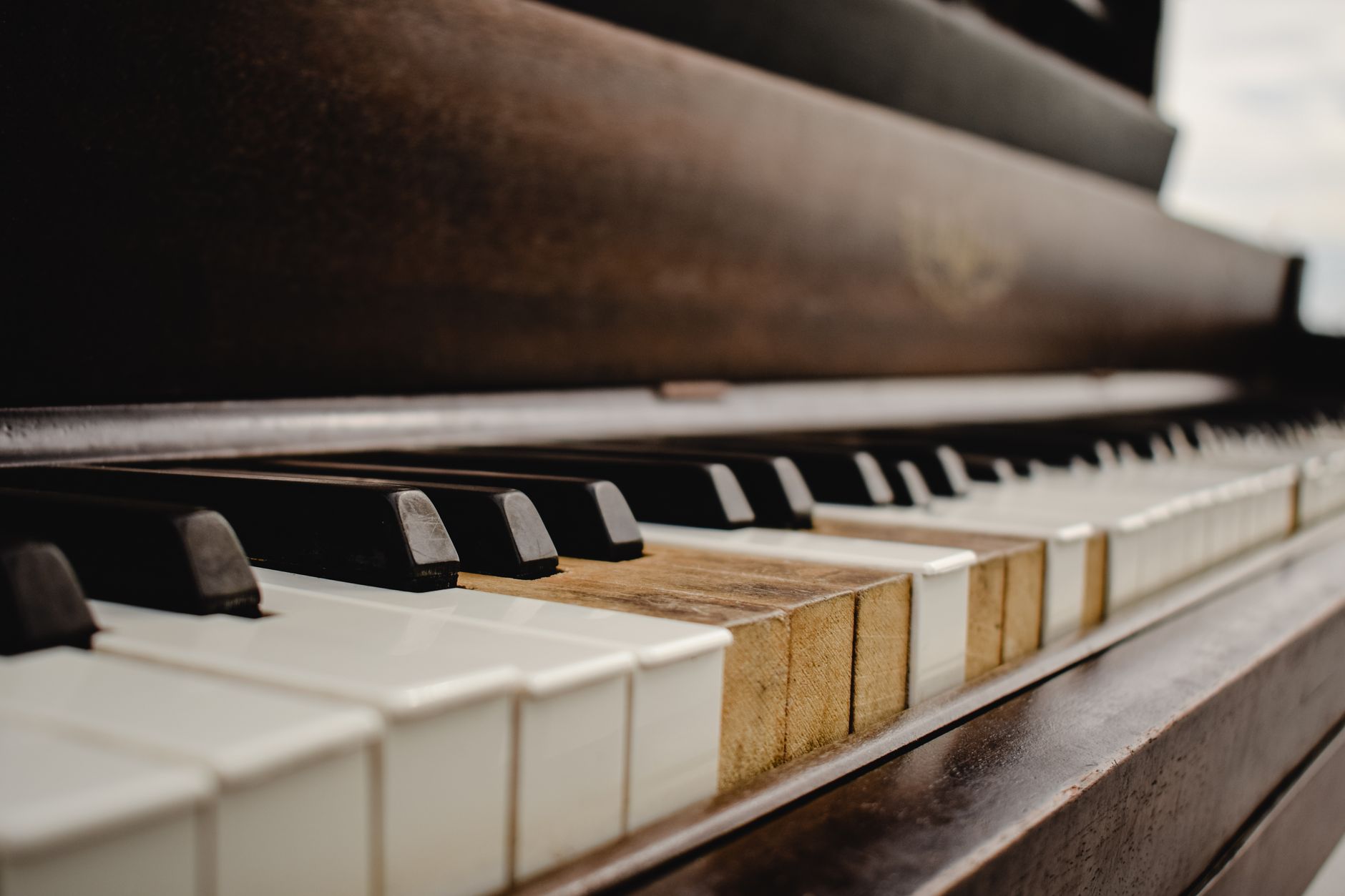 close up photo of a piano